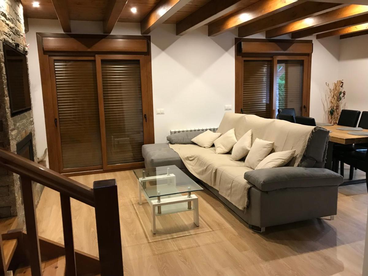 בורג-מדאם Maison Cerdagne מראה חיצוני תמונה