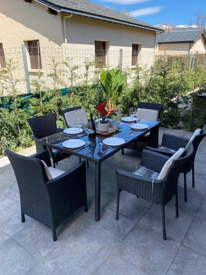 בורג-מדאם Maison Cerdagne מראה חיצוני תמונה